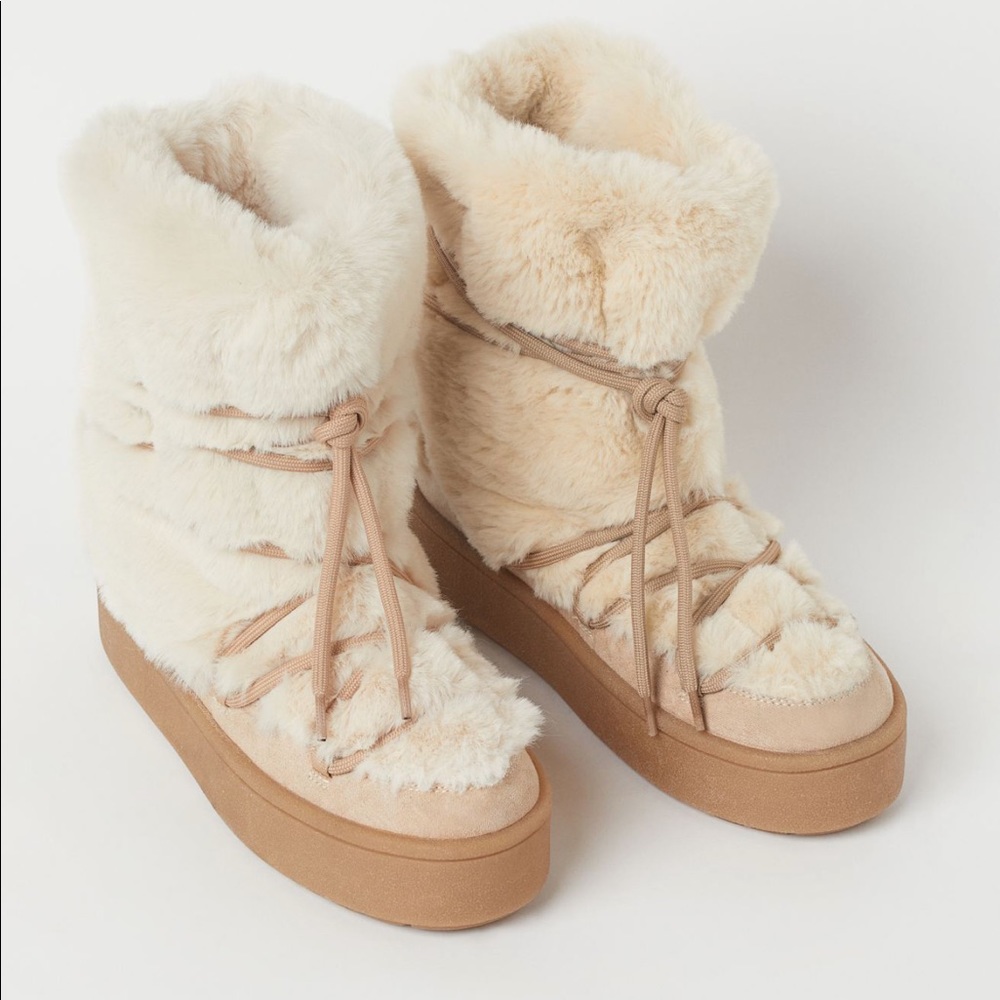 H&M fur boots